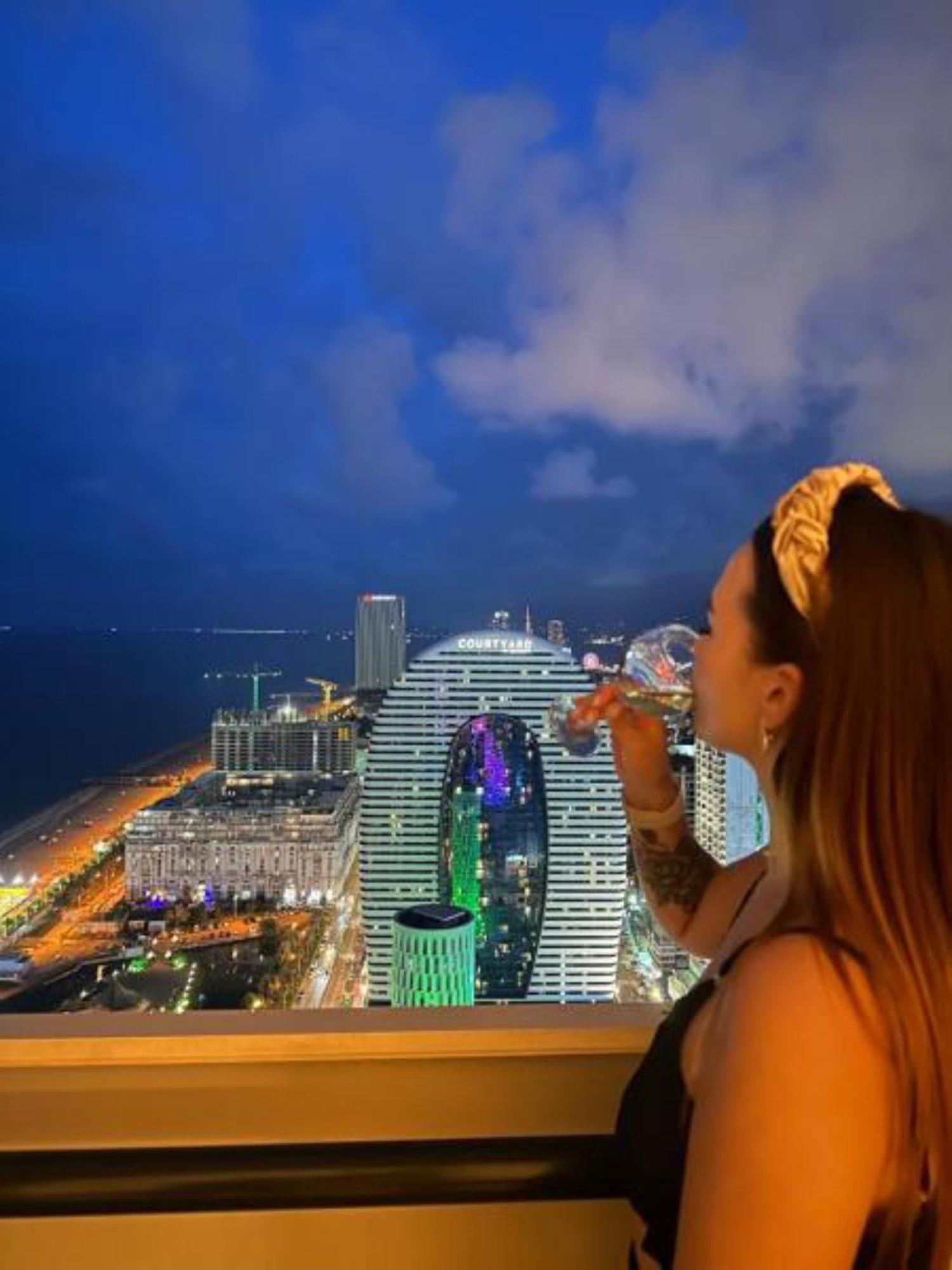 Orbi City 巴统 外观 照片